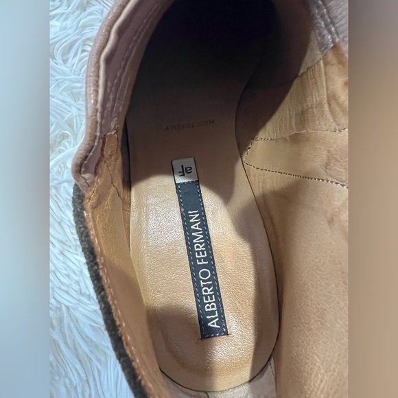 Alberto Fermani Serafina Suede Pointed Toe Booties - Size 38 US 7.5 - Picture 7 of 11